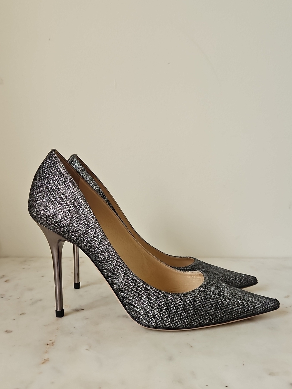 JIMMY CHOO: Glam Silver Glitter Pointed Toe Stilettos